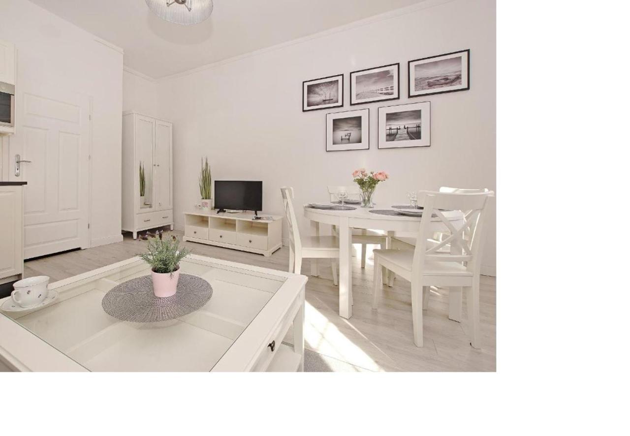 Apartament Kameralny Dluga 50 Danzig Exterior foto
