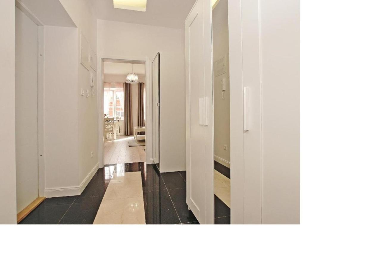 Apartament Kameralny Dluga 50 Danzig Exterior foto